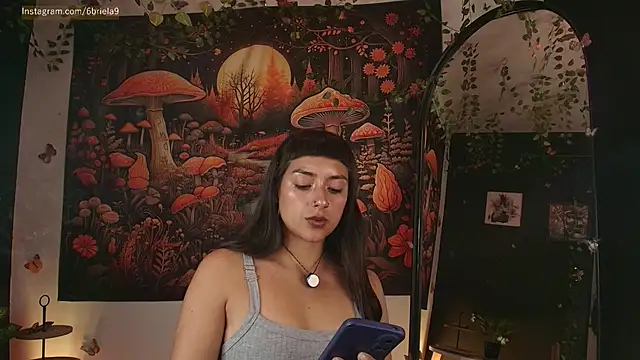 6Briela9  online show from 05/09/26, 04:17