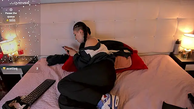 Snapshot of Cintya_Kros chatting on 01/16/25, 04:07 Cintya Kros online show from 01/16/25, 04:07