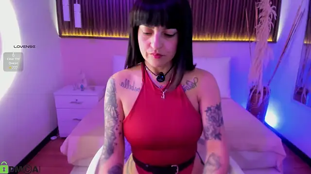 Liz grey  online show from 06/12/26, 03:16