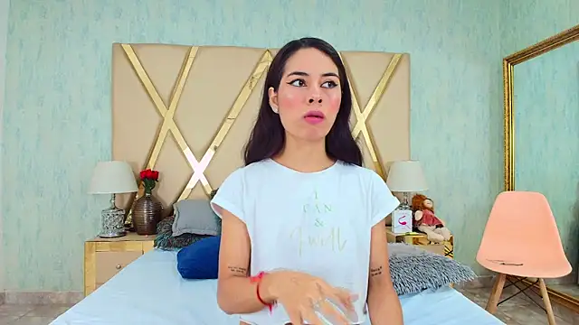 NicoleEsposito online show from 02/13/25, 02:56