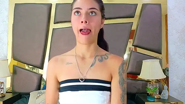 NicoleEsposito online show from 09/23/25, 01:14