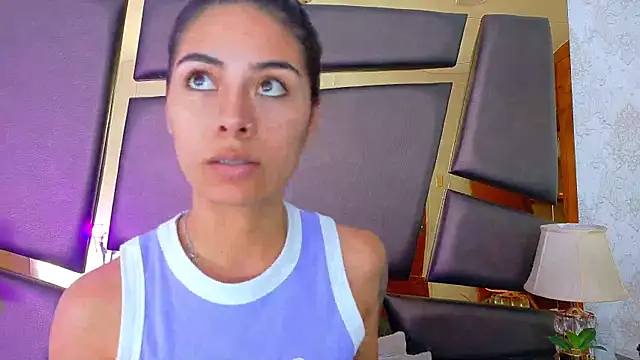 NicoleEsposito online show from 10/09/25, 12:58