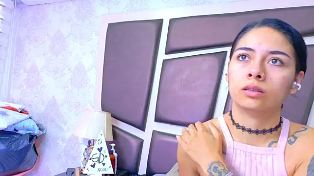 NicoleEsposito online show from 05/14/26, 01:18