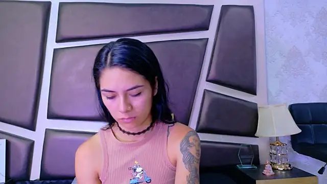 NicoleEsposito online show from 06/17/26, 01:01