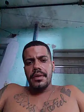 Snapshot of Srdan28 chatting on 04/16/26, 07:53 Srdan28 online show from 04/16/26, 07:53