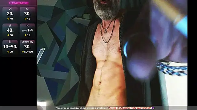 Snapshot of HandyBro chatting on 12/12/24, 09:30 HandyBro online show from 12/12/24, 09:30