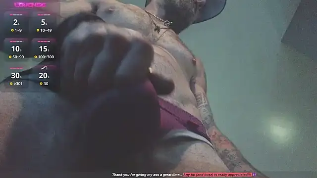 Snapshot of HandyBro chatting on 09/29/25, 03:22 HandyBro online show from 09/29/25, 03:22