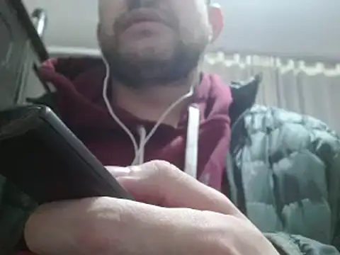 Snapshot of camiloking1720 chatting on 12/15/24, 08:30 camiloking1720 online show from 12/15/24, 08:30