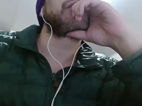 Snapshot of camiloking1720 chatting on 12/18/24, 09:47 camiloking1720 online show from 12/18/24, 09:47