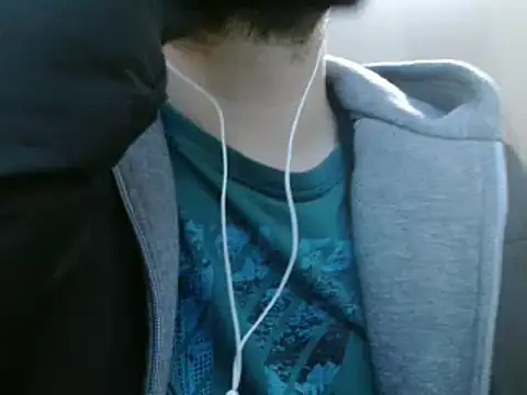 Snapshot of camiloking1720 chatting on 02/24/25, 09:43 camiloking1720 online show from 02/24/25, 09:43