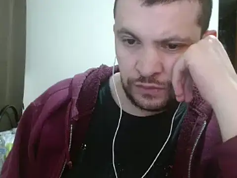 Snapshot of camiloking1720 chatting on 03/02/25, 03:02 camiloking1720 online show from 03/02/25, 03:02