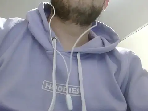 Snapshot of camiloking1720 chatting on 09/09/25, 03:22 camiloking1720 online show from 09/09/25, 03:22