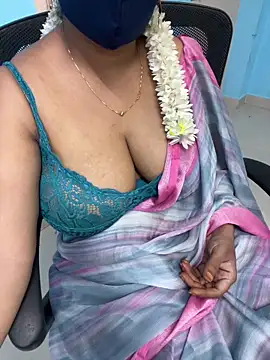 Snapshot of sajeetha chatting on 06/02/26, 03:19 sajeetha online show from 06/02/26, 03:19