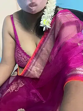 Snapshot of sajeetha chatting on 06/04/26, 03:18 sajeetha online show from 06/04/26, 03:18