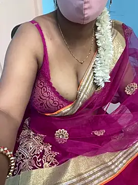 Snapshot of sajeetha chatting on 06/05/26, 03:24 sajeetha online show from 06/05/26, 03:24