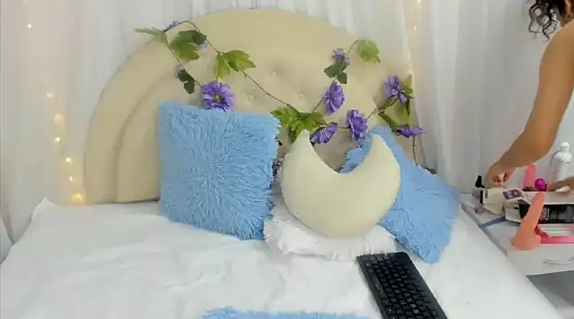 brithany rousee online show from 01/04/25, 10:24