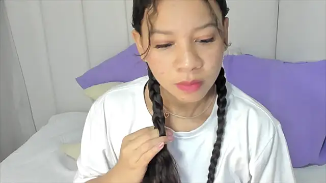 brithany rousee online show from 02/06/25, 07:18