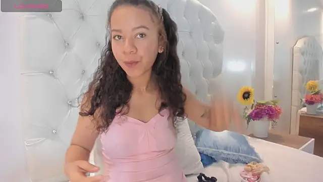 brithany rousee online show from 11/13/25, 04:39