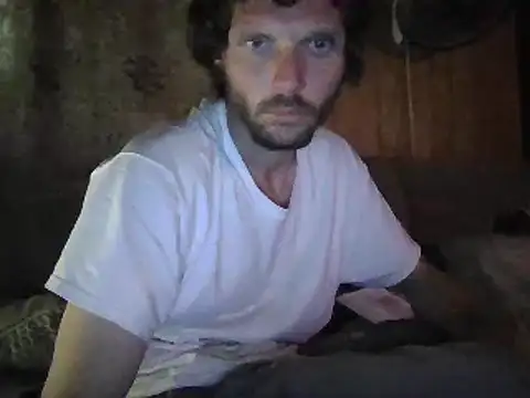 Snapshot of luke_thighwalker2469 chatting on 01/27/25, 03:04 luke thighwalker2469 online show from 01/27/25, 03:04