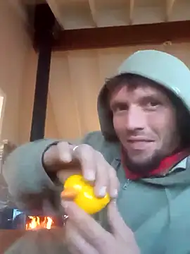 Snapshot of luke_thighwalker2469 chatting on 03/08/25, 03:35 luke thighwalker2469 online show from 03/08/25, 03:35