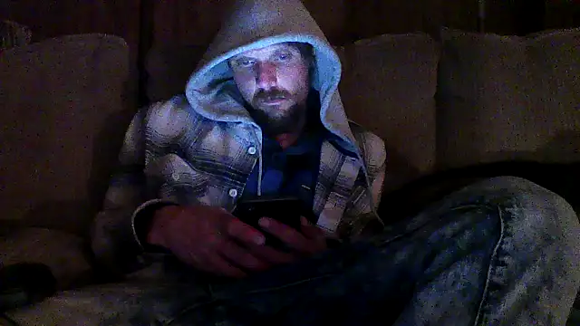 Snapshot of luke_thighwalker2469 chatting on 12/20/25, 11:06 luke thighwalker2469 online show from 12/20/25, 11:06