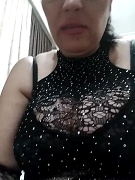 Snapshot of nazii010 chatting on 09/27/25, 02:38 nazii010 online show from 09/27/25, 02:38