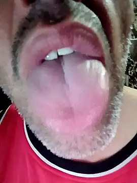 Snapshot of rodrig6987_1 chatting on 10/02/25, 03:02 rodrig6987 1 online show from 10/02/25, 03:02