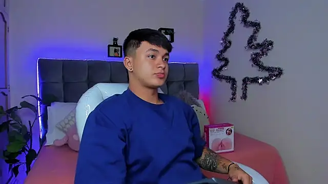 Cristopher strong online show from 01/08/25, 12:37