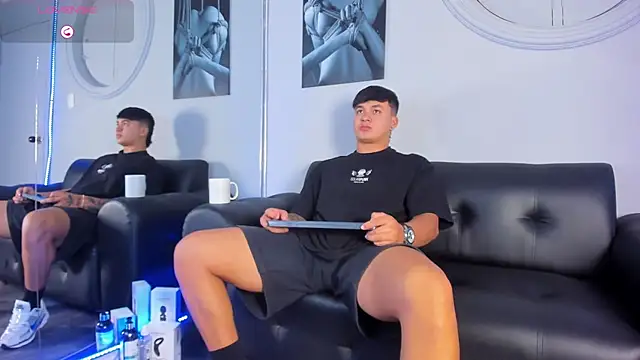 Cristopher strong online show from 11/22/25, 12:37