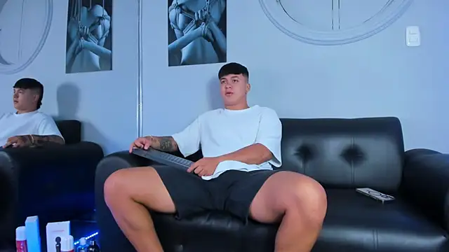 Cristopher strong online show from 12/02/25, 10:20