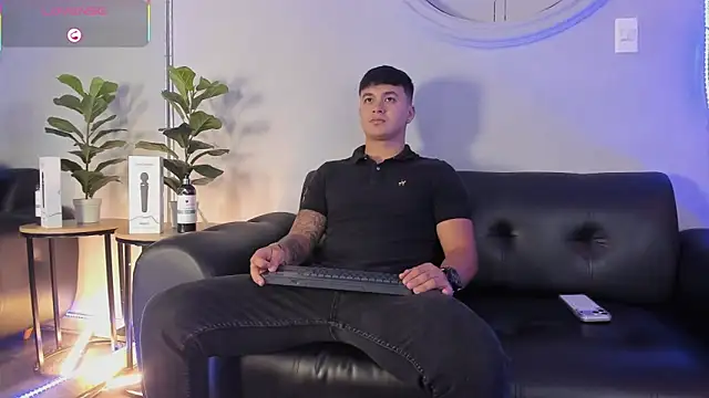 Cristopher strong online show from 04/29/26, 12:42