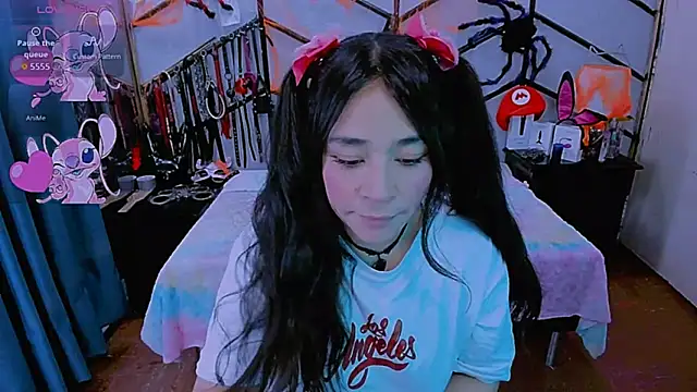 AlanaLuck online show from 10/29/25, 07:26