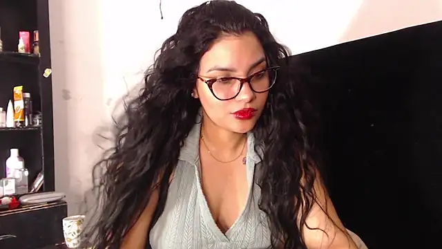 Snapshot of lolaa_staars chatting on 12/13/24, 09:13 lolaa staars online show from 12/13/24, 09:13