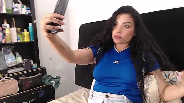 Snapshot of lolaa_staars chatting on 02/08/25, 02:26 lolaa staars online show from 02/08/25, 02:26