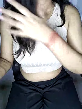 Snapshot of Ms_Neera chatting on 03/18/25, 03:31 Ms Neera online show from 03/18/25, 03:31