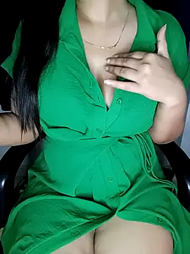 Snapshot of Ms_Neera chatting on 01/05/26, 08:45 Ms Neera online show from 01/05/26, 08:45