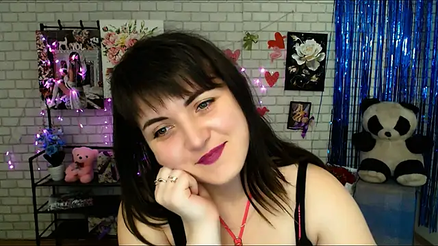 Darina M  online show from 02/14/25, 11:42