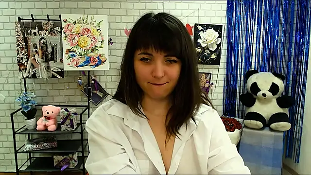 Darina M  online show from 02/17/25, 01:32