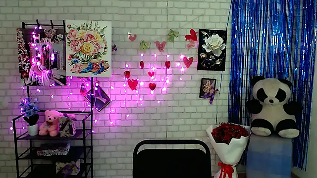 Darina M  online show from 03/18/25, 08:36