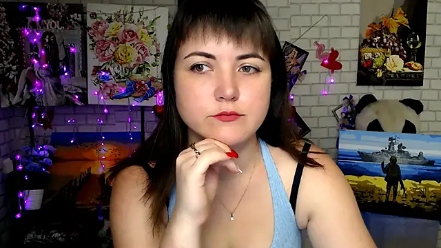 Darina M  online show from 11/21/25, 07:40