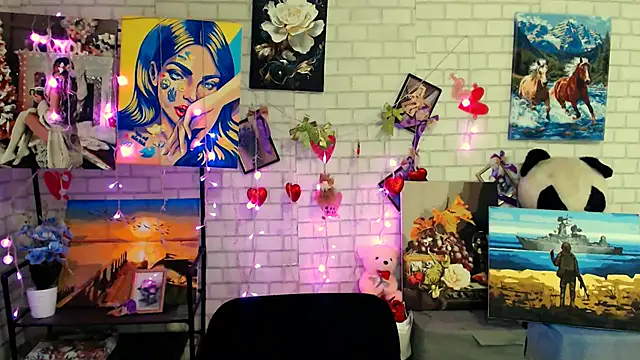 Darina M  online show from 02/12/26, 06:30