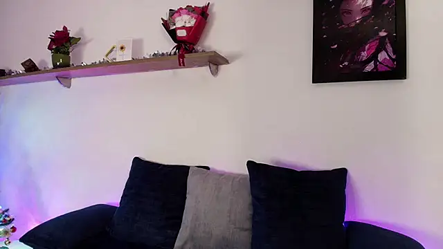 Elliee  online show from 11/26/25, 11:44