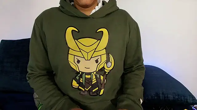 Elliee  online show from 12/05/25, 12:36