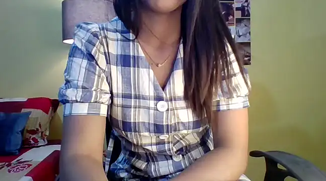 Snapshot of Nicole-wallace chatting on 01/25/25, 06:12 Nicole-wallace online show from 01/25/25, 06:12