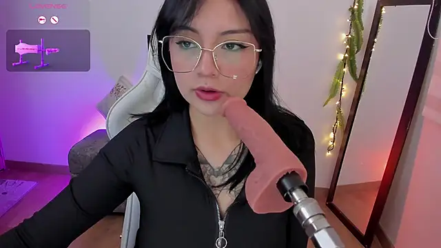 Hannya moon online show from 04/27/26, 05:33