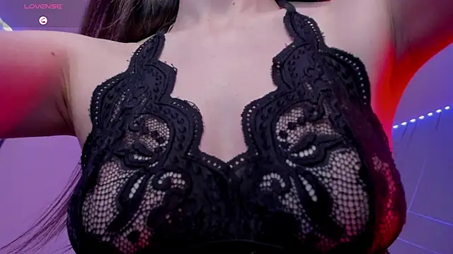 Ich Bin Julia online show from 02/07/25, 06:34