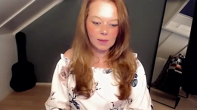 Snapshot of roxanna24 chatting on 03/30/26, 07:59 roxanna24 online show from 03/30/26, 07:59