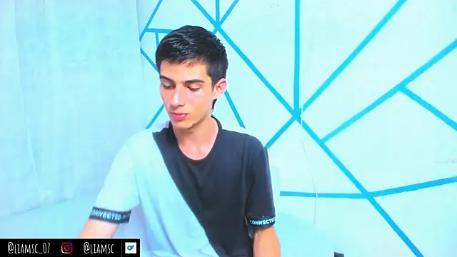 liam scott77 online show from 10/25/25, 09:42