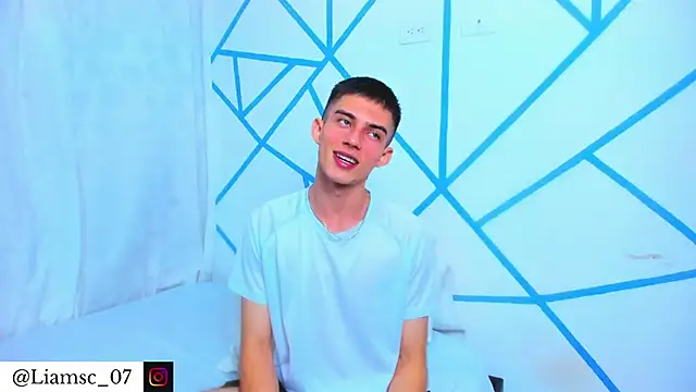 liam scott77 online show from 12/22/25, 02:30