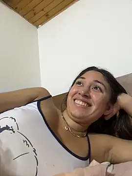 Snapshot of Barbielatinas chatting on 12/23/25, 05:05 Barbielatinas online show from 12/23/25, 05:05